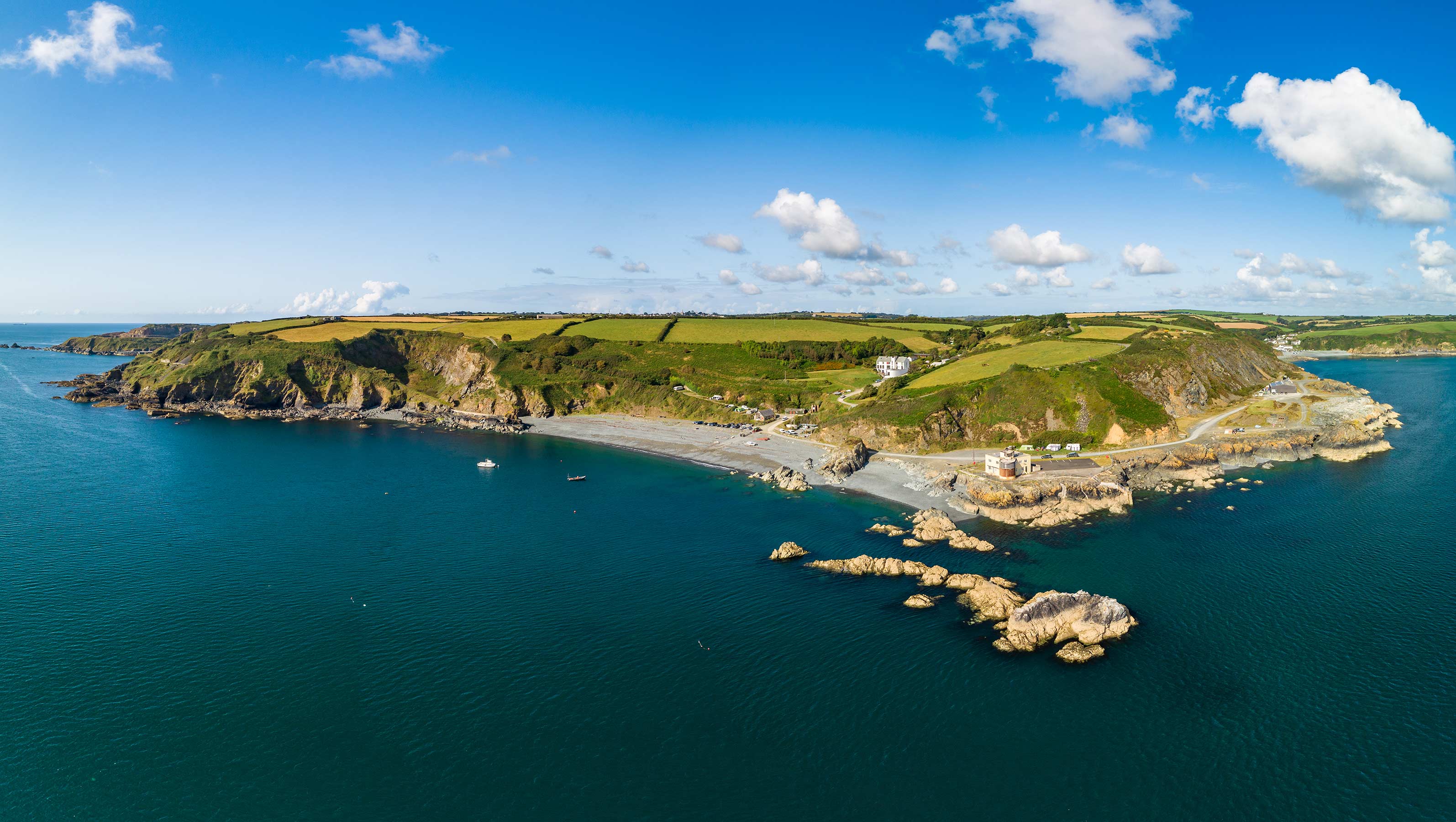 Porthkerris Divers - Cornwall, Porthkerris Cove, Porthallow, Drawna Rock, Summer